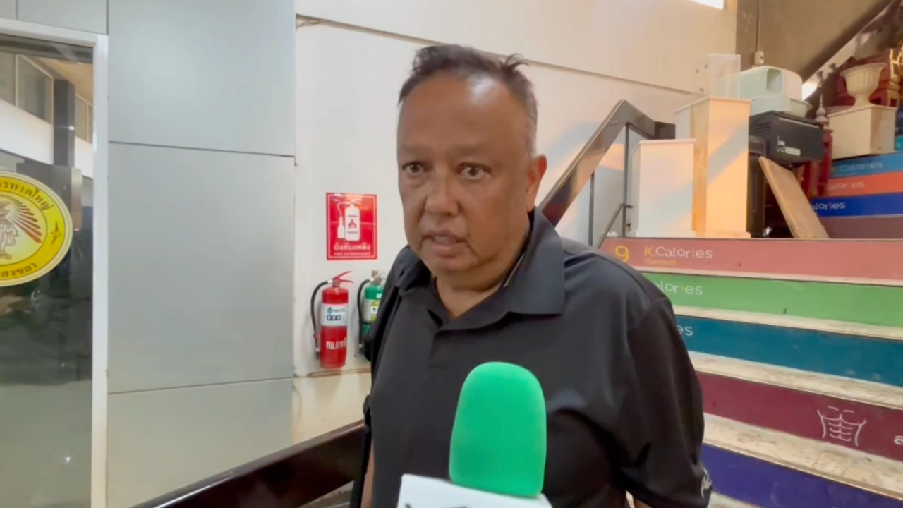 นายกแป้น